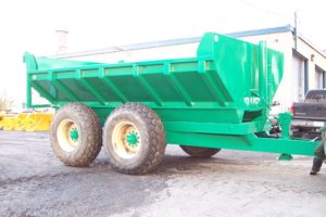 dompeur benne basculante agricole